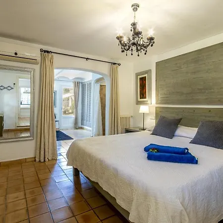 Villa La Vinyeta By Homevillas360